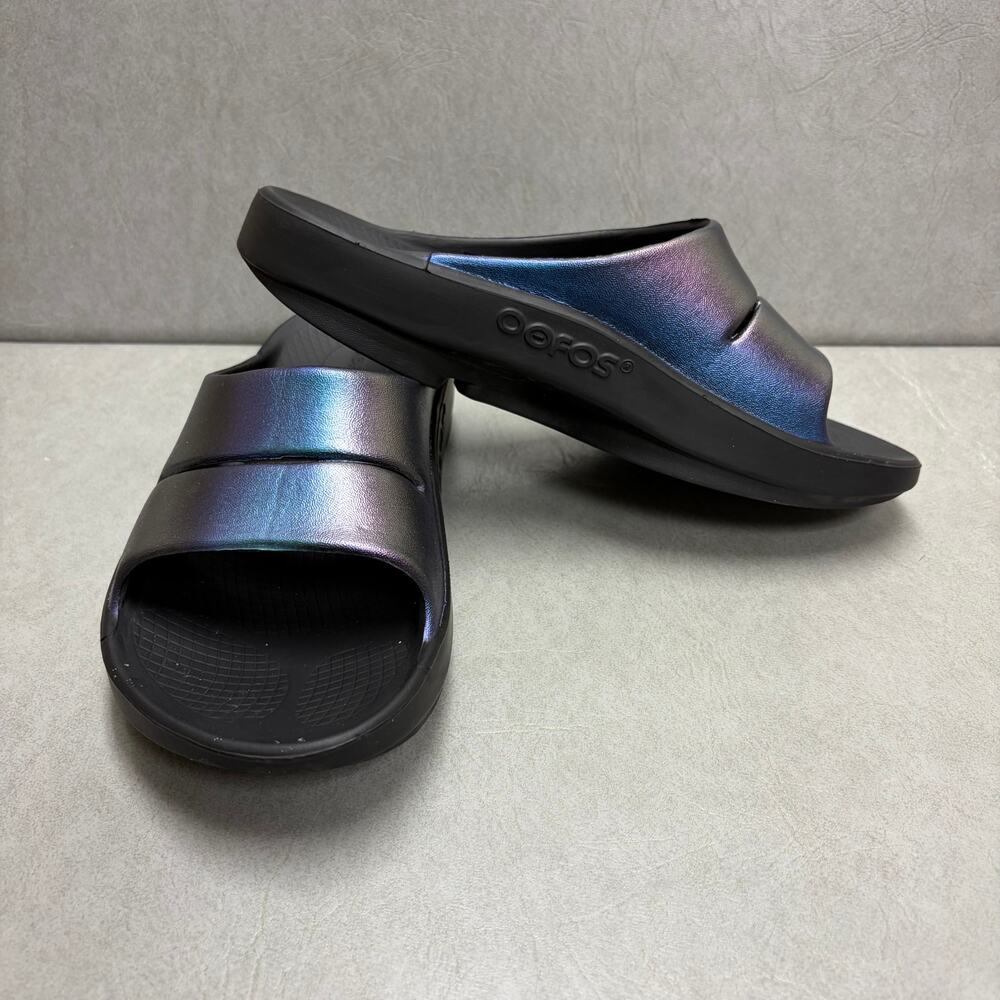 OOFOS OOahh Luxe Recovery Slide Sandals Midnight Spectre Iridescent Mermaid EU41